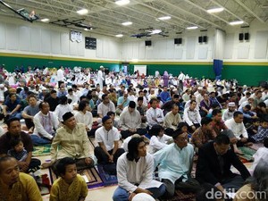 Bertempat di Kampus, Begini Suasana Salat Id Masyarakat Indonesia di DC