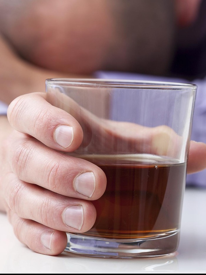 Studi Ini Temukan Cara yang Berpotensi untuk Hentikan Kecanduan Alkohol