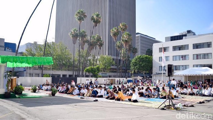 Pesan Idul Fitri: Kembangkan Hubungan dengan Umat Lainnya