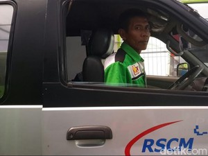 Lebaran, Sopir Jenazah Ini Rela Tak Pulang Selama 4 Hari