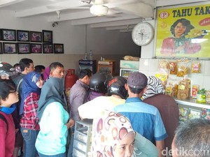 Kembali ke Perantauan, Pusat Oleh-oleh pun Dijejali Pemudik