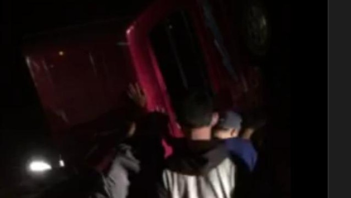 Mobil Terbalik di Tol Cipali KM 94+200 Arah Jakarta
