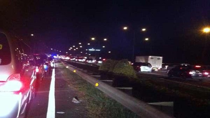 Macet Panjang di Cikampek di Titik Pertemuan dengan Purbaleunyi