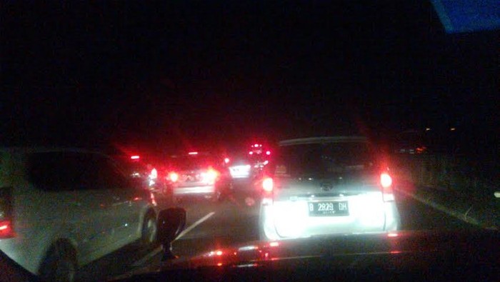 Lepas dari Exit Tol Cikopo, Macet Masih Menghantui untuk yang Mau ke Jakarta
