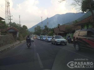 Arus Garut-Bandung di Kadungora Macet, Begini Penampakannya