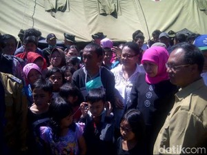 Dikunjungi Ibu Menteri, Korban Rusuh Tolikara Minta TV