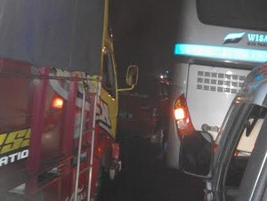 Arus Kendaraan Padat Merayap Terjadi di Ajibarang Arah Pejagan