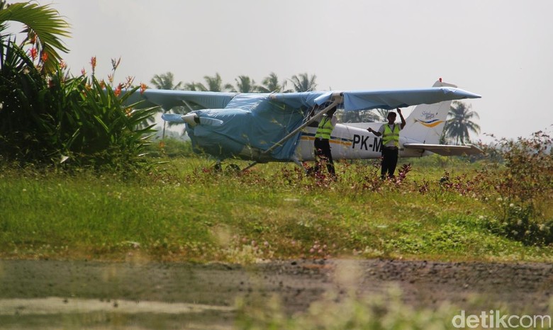 Lulusan Pilot RI Khawatir Bawa Pesawat Kecil, Pilot Asing 