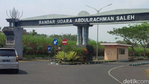 Bandara Abdulrachman Saleh tutup akibat erupsi Gunung Raung Bandara Abdulrachman Saleh tutup akibat erupsi Gunung Raung