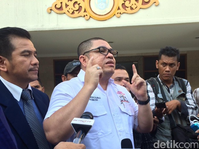 Pengacara Duga Gubernur Gatot Tidak Berada di Jakarta