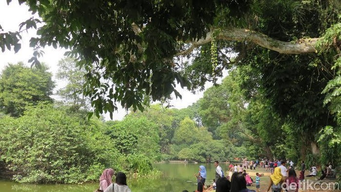 Warga Bogor Tak Bisa Sembarangan Ambil Air di Katulampa