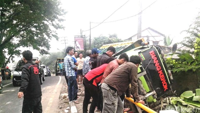 17 Tewas Usai Truk Terbalik di Haiti