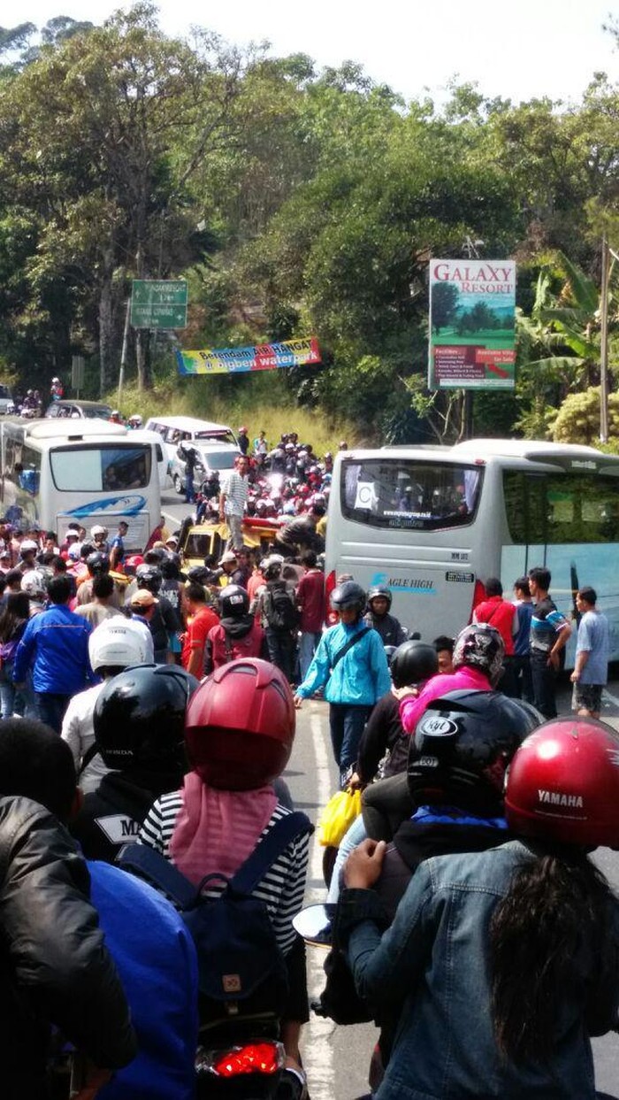 Rem Bus Blong, Tabrakan Beruntun di Ciloto Cianjur Libatkan 10 Kendaraan
