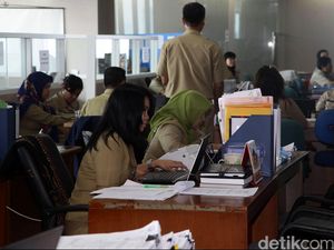 PNS Nekat Cuti atau Bepergian saat Libur Maulid Nabi, Sanksi Ini Menunggu!