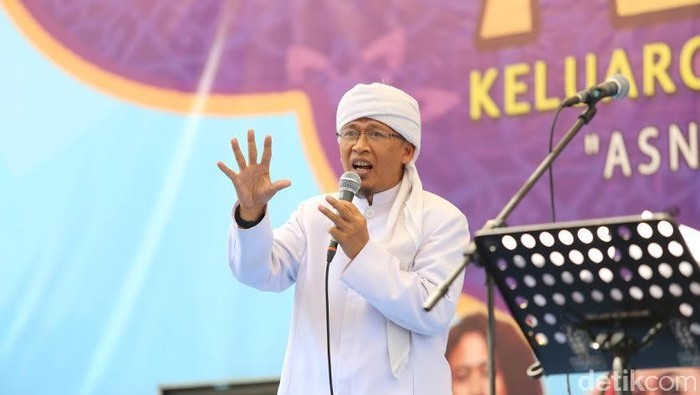 Begini Pesan Aa Gym untuk Ridwan Kamil