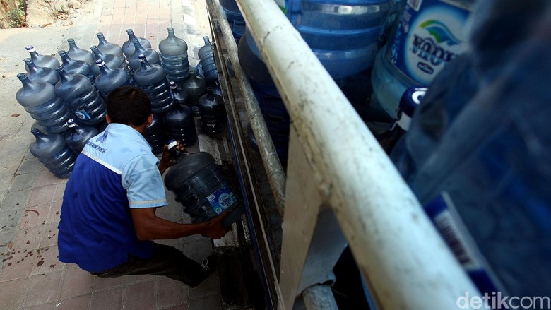 MA Denda AQUA Rp 13,8 Miliar karena Terbukti Monopoli Usaha