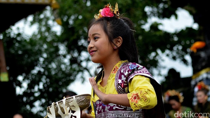 Ratusan Umat Hindu Rayakan Galungan dan Kuningan di Belgia