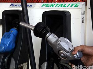 Pengguna Pertalite Makin Nambah, Antrean Jadi Lebih Panjang