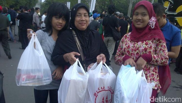 Warga Mengaku Kecewa Harga Barang di JakBook & Edu Fair 2015 Mahal