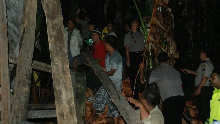 6 Tewas Tertimbun Longsor di Padangsidimpuan