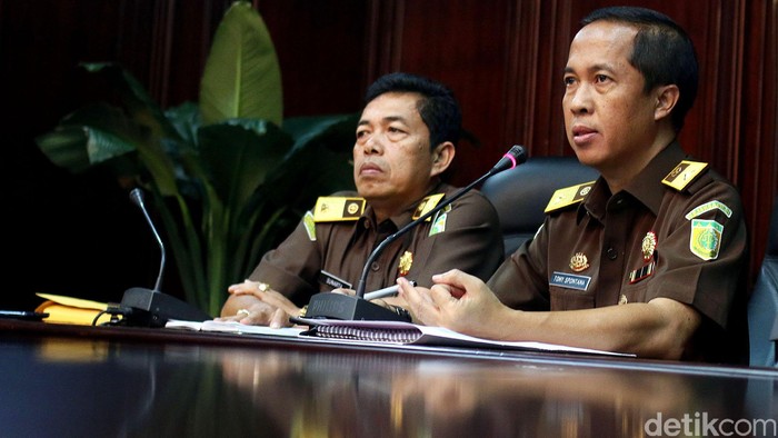 Telusuri Dana Bansos, Tim Jaksa Kejagung Koordinasi dengan BPK di Medan