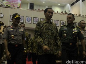 Di Depan Ratusan Capaja, Jokowi Ingatkan Jangan Berjiwa Korsa Sempit