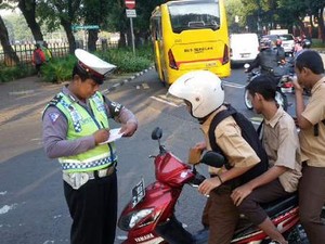#NoDrivingUnder17, Pemotor ABG Arogan di Jalanan dan Lebih Galak dari Polisi