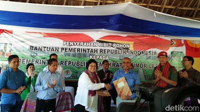Indonesia Serahkan Bantuan 50 Ribu Bibit Pohon ke Timor Leste