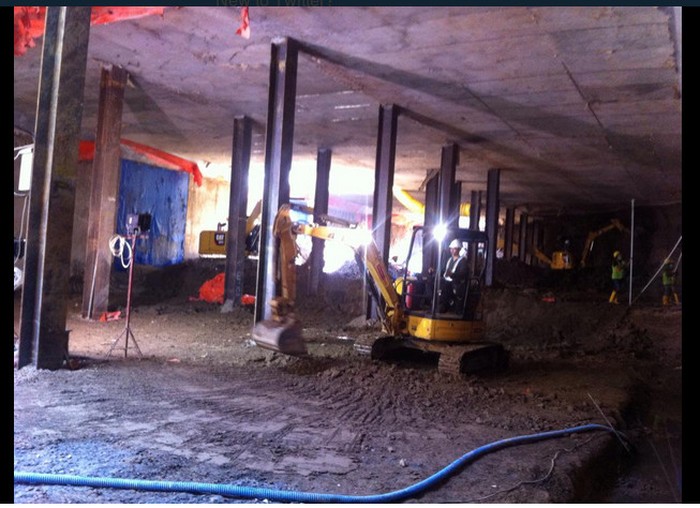 Road Decking MRT Dipasang, Jalur Sekitar Bundaran HI akan Dipersempit