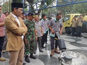 Proyek Trotoar di Bandung Mangkrak, Ridwan Kamil Tegur DBMP
