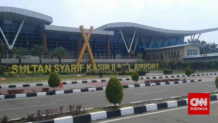 Kabut Asap di Riau, Ini Kisah Warga yang Gagal Berangkat dari Bandara