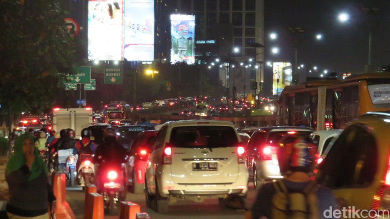 Jakarta Macet di Mana-mana Jakarta Macet di Mana-mana