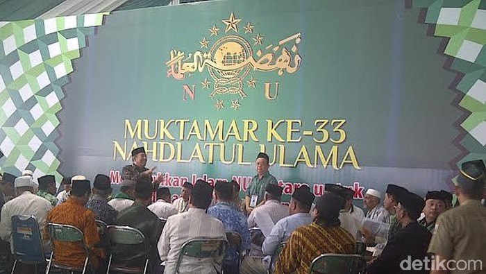 Muktamar Sempat Memanas, Khatib Aam Kumpulkan PWNU se-Indonesia