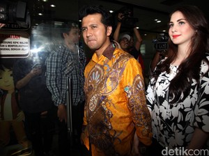Suami Jadi Bupati, Arumi Bachsin Gagal Liburan Bareng