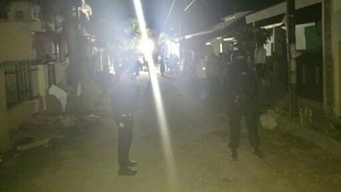 Tim Jihandak Gegana Periksa Lokasi Ledakan di Makassar