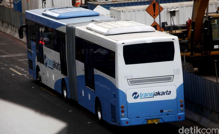 Asyik! Naik TransJakarta ke Ragunan Gratis Selama Libur Natal-Tahun Baru