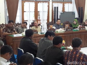 Usai Kerusuhan di Blok Cepu, Bupati Bojonegoro Gelar Rapat Tertutup