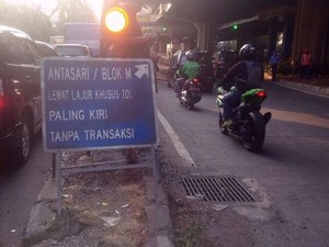 Ini Penampakan Motor yang Masuk Tol JORR Depan Citos Gratis