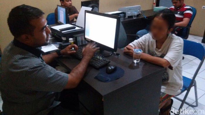 Terhimpit Ekonomi, Ibu Ini Nekat Nyopet di Bandara Cengkareng