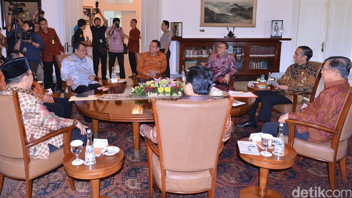 Pendaftaran Pilkada Diperpanjang, Jokowi Minta Ketum Parpol Usung Calon