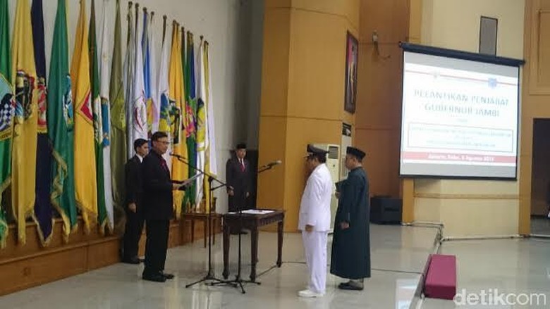 Lantik Penjabat Gubernur Jambi, Mendagri Minta Cermati Area Rawan Korupsi Lantik Penjabat Gubernur Jambi, Mendagri Minta Cermati Area Rawan Korupsi
