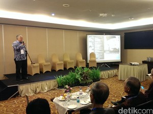 Di Muktamar, Amien Rais Puji Din Syamsuddin Bapak Jihad Konstitusi