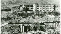 Korban bom atom ciptaan Oppenheimer tak hanya terjadi di hari ledakan, di hari berikutnya banyak orang Hiroshima dan Nagasaki yang meninggal akibat radiasi atau luka oleh bom (Foto: Istimewa/Reuters)