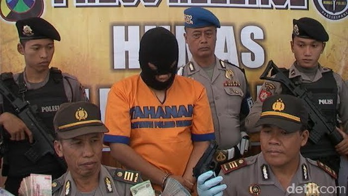Belajar dari Youtube, Pria Ini Rampok Minimarket Pakai Pistol Mainan