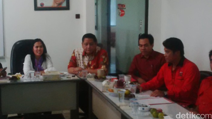 Soal Penantang Risma, PDIP Jatim Harap Parpol Lain Pede Ajukan Calon