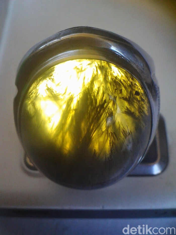 Kilau Batu Akik Hijau di Antara Barang Gratifikasi Sitaan KPK