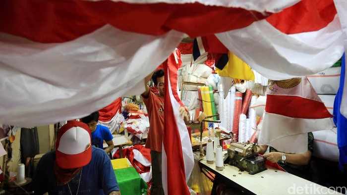 Puluhan Bendera Merah Putih Diturunkan OTK di Aceh Utara