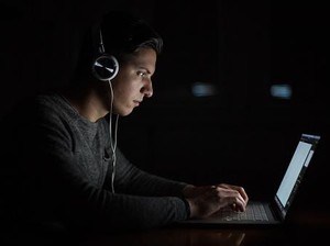 Kelamaan dalam Ruangan, Ini Sebabnya Pecandu Internet Rentan Sakit