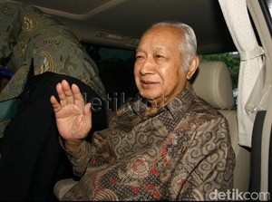 Mensos: Gelar Pahlawan Untuk Gus Dur dan Soeharto Mudah-mudahan Tahun Depan