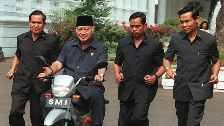 Ketum Golkar Novanto Akan Upayakan Gelar Pahlawan untuk Soeharto Ketum Golkar Novanto Akan Upayakan Gelar Pahlawan untuk Soeharto